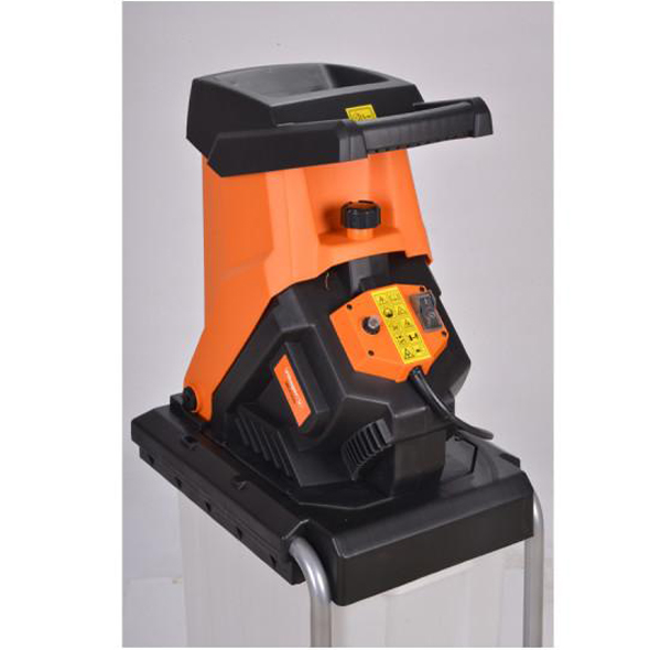 Električna seckalica VC 2500 Villager